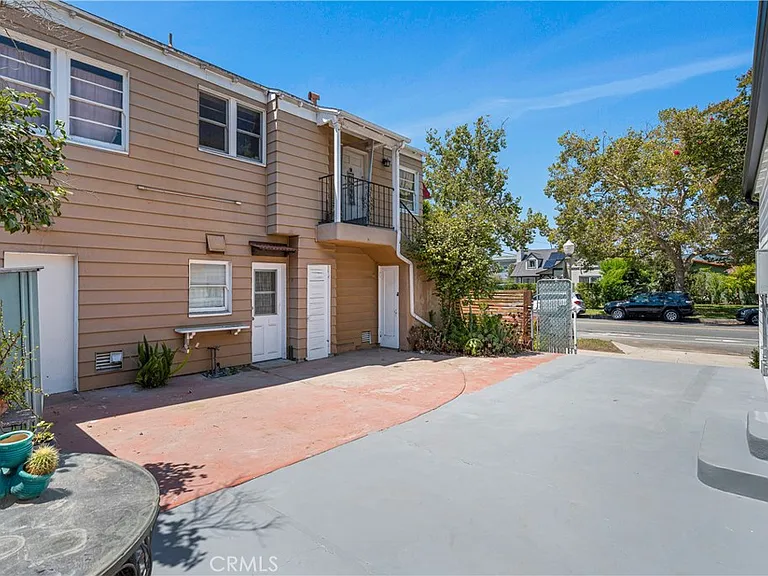 1016 Highland Ave — Photo 35