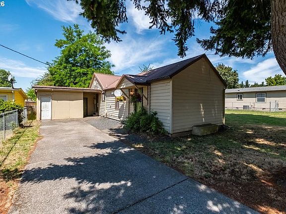 2nd image of 1044 23rd Ave