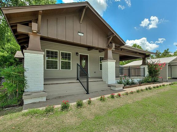 3rd image of 2290 E Meyers Cir
