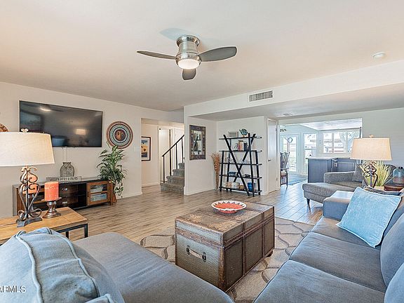 5th image of 2169 E ELLIS Drive