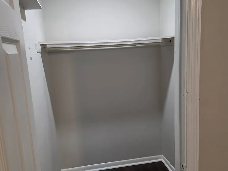 409 N Cherrywood Ave #409B — Photo 3