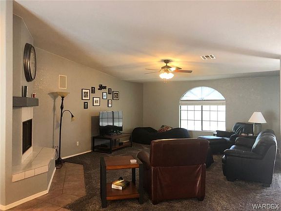 4th image of 2219 Lariat Dr
