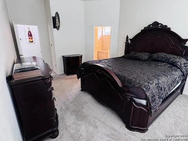 3 bed, 2.0 bath, 1581 sqft, $2,099 — Photo 4