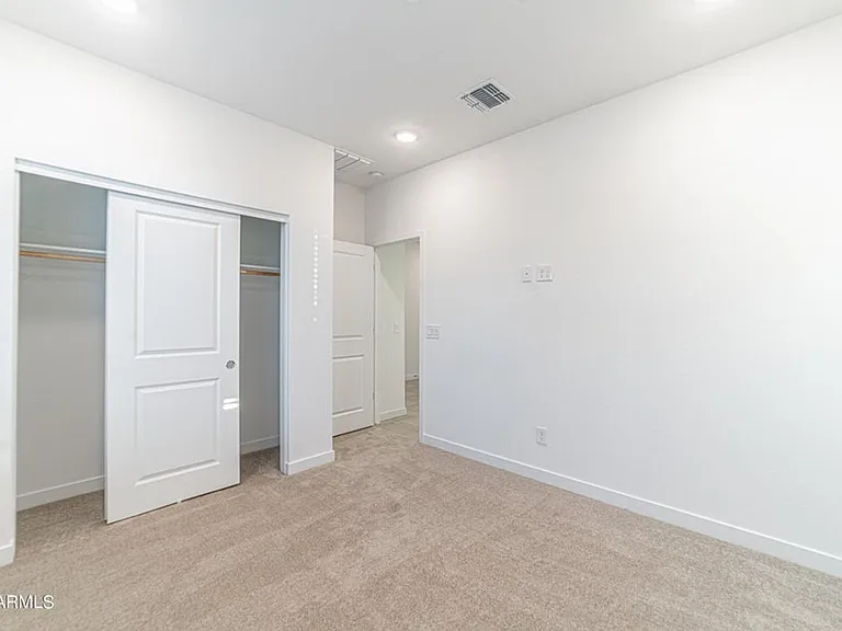 15085 W Desert Bloom St — Photo 12