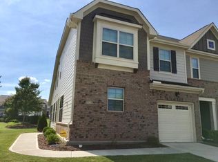 10101 Raven Tree Dr, Raleigh, NC 27617