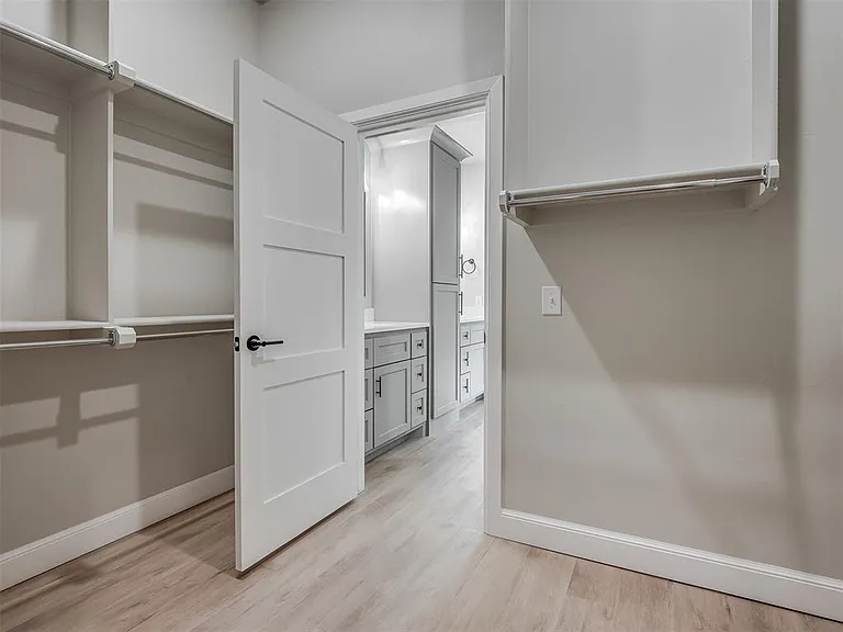 924 Kyle Dr — Photo 21