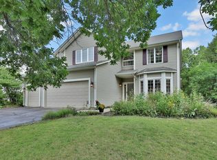 17408 Tessmer Ct, Eden Prairie, MN 55347