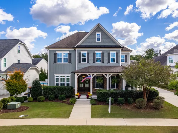 108 Split Trunk Path, Holly Springs, NC 27540