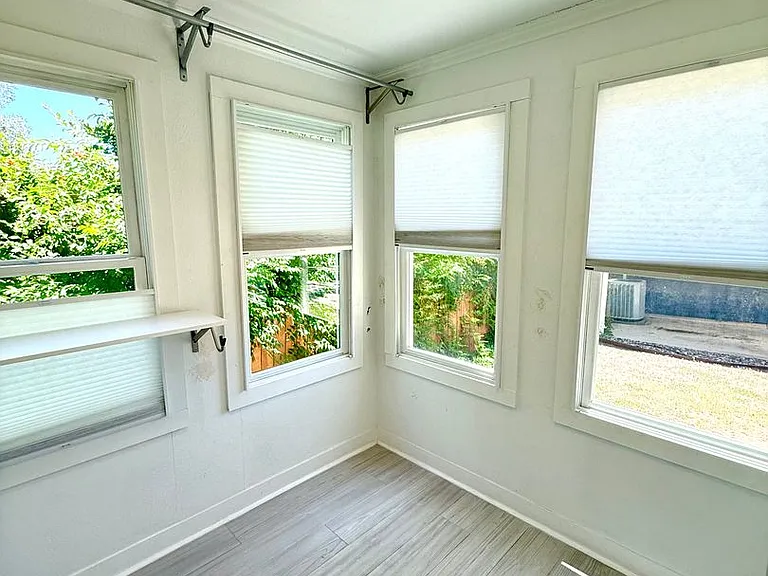 804 Dawson St — Photo 31