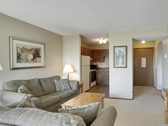 4th image of 26 10th St W Unit 1203
