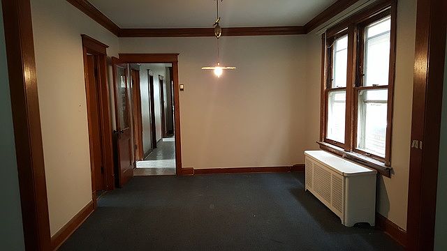 2nd image of 4335 S Maplewood Ave