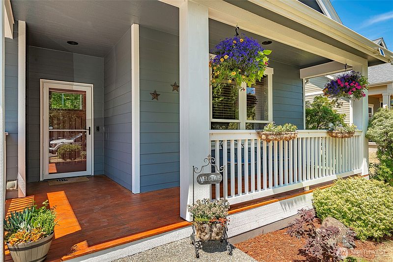 2nd image of 1461 Lupin Street