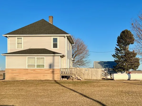 2210 Youngblood Ave, Dows, IA 50071