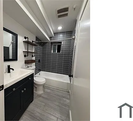 14243 Victory Blvd #ADU — Photo 7