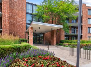 1405 E Central Rd UNIT 110B, Arlington Heights, IL 60005