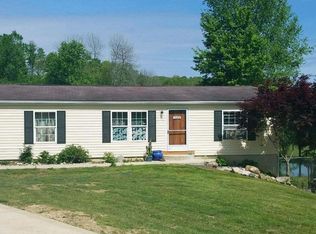 15272 Trentwood Dr, Newark, OH 43055