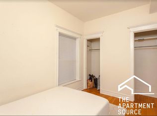 611 W Surf St #RX3D5D7BP, Chicago, IL 60657