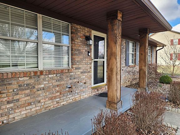 3rd image of 2833 Coal Mine Rd