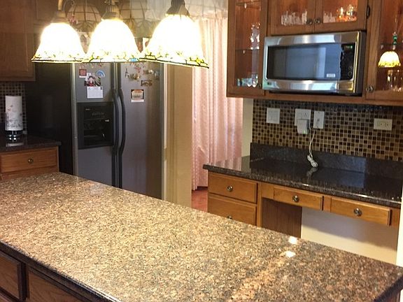 3rd image of 1714 N Woods Way