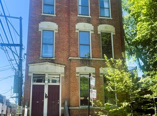 849 W Willow St APT 3, Chicago, IL 60614