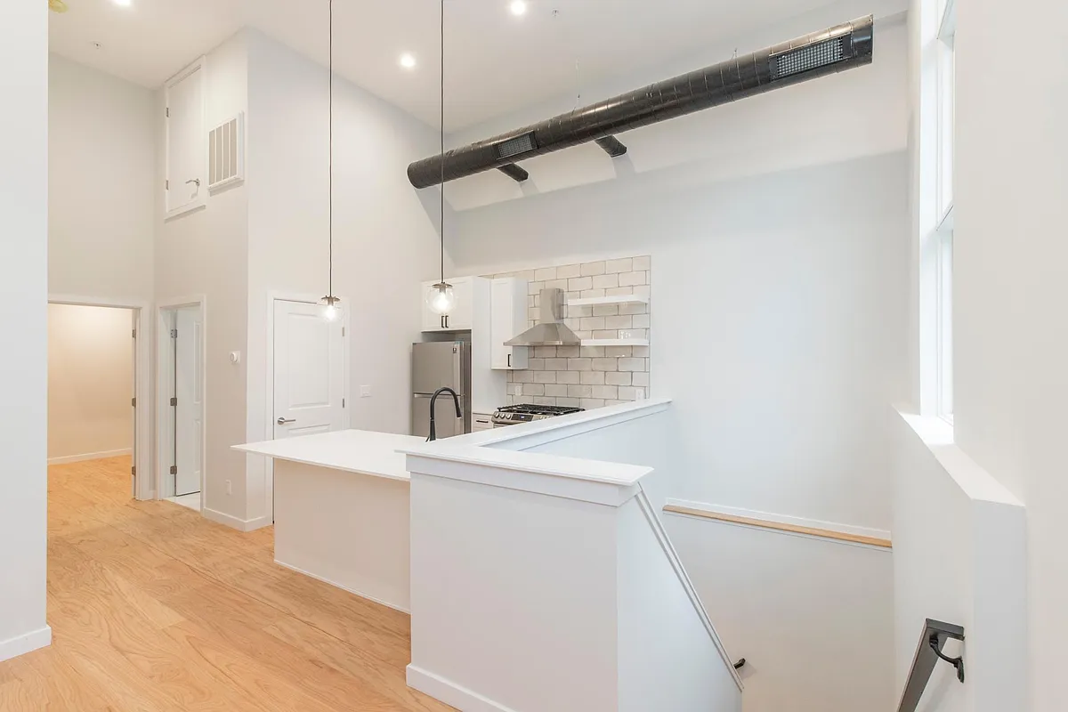 Building Photo - 757 N Uber St #1
