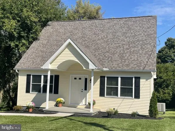 113 Clover Ave, Yeagertown, PA 17099