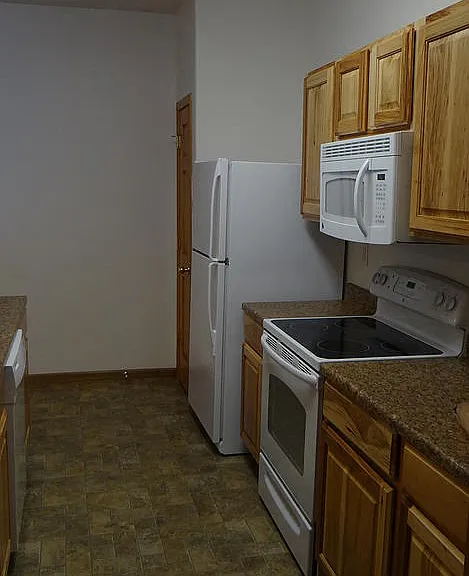 Courtyard Townhomes Kitchen