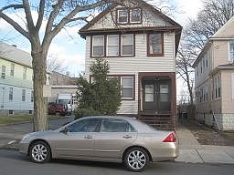 2nd image of 115 W Price St
