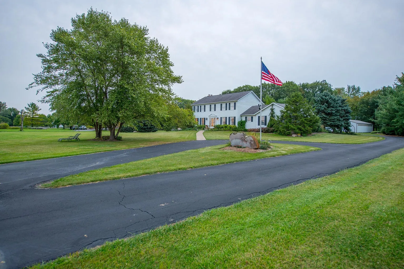 4 bed, 2794 sqft, $3,500 — Photo 1