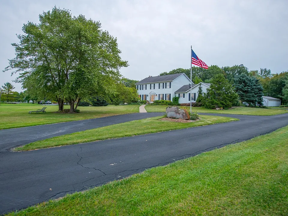7265 Davis Rd