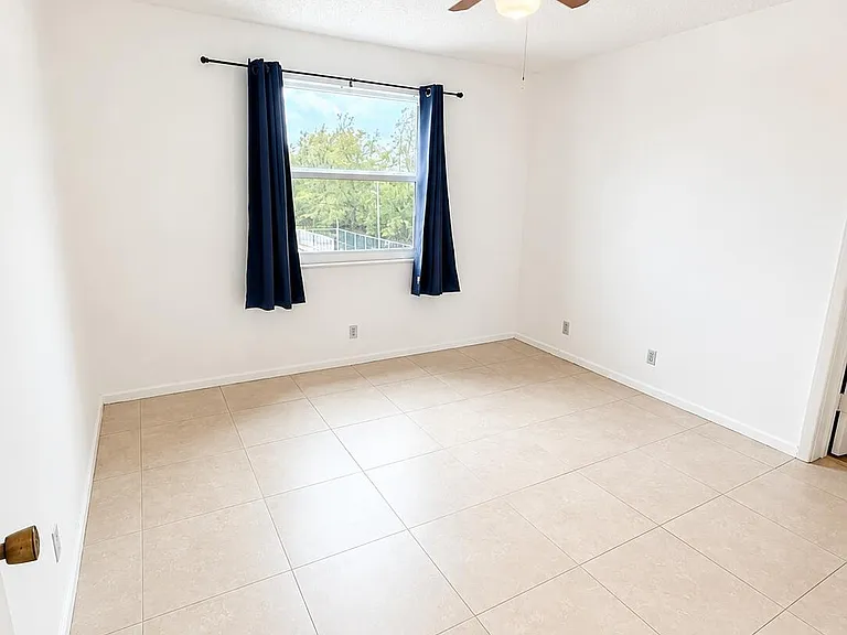 5951 NE 14th Ln #301N — Photo 6