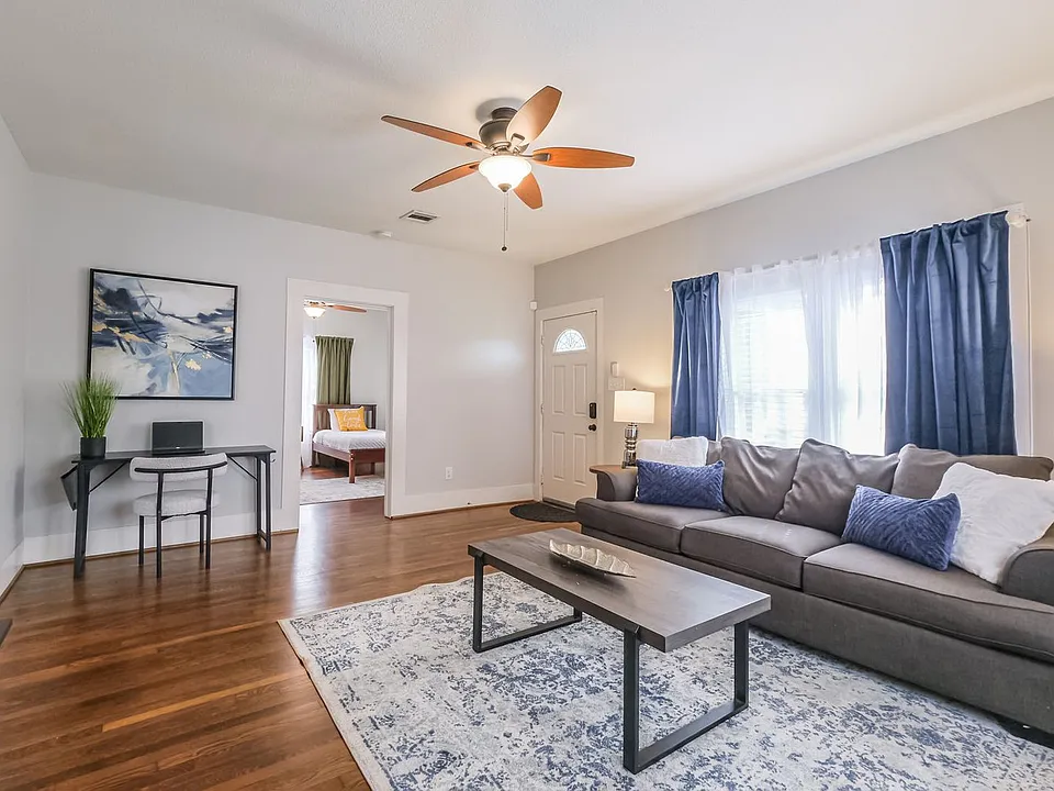 207 Lindale St #1-ID1316403P