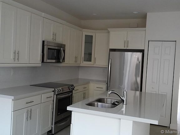 2nd image of 10465 NW 61st St