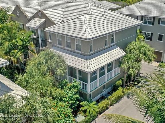 3rd image of 121 E Coda Cir #121