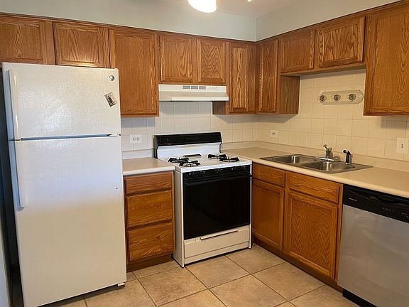 4th image of 15834 Orlan Brook Dr APT 3W