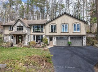 1363 Saint Vincent St, Springwater, ON L9X0P7