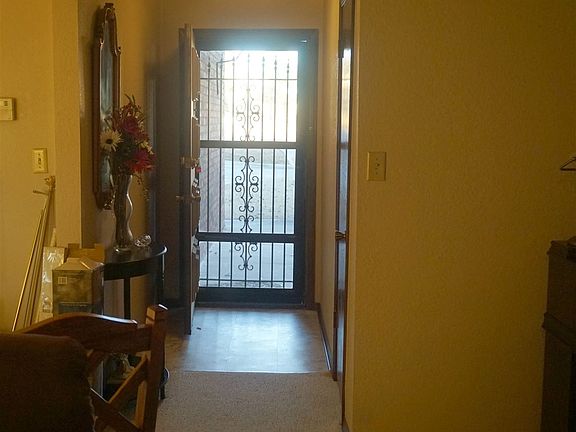 3rd image of 1815 Shenandoah Dr