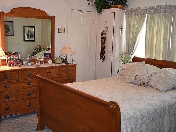 3rd image of 2204 Mary Ave