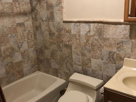 Master bedroom full bathroom