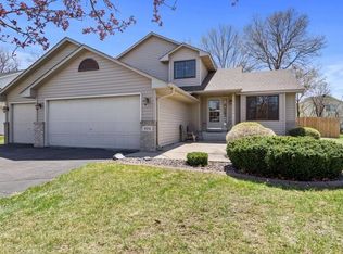 4016 Hollyhock Cir N, Brooklyn Park, MN 55443
