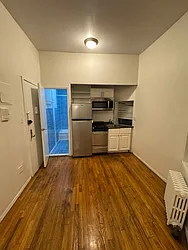 Rented by KNOCKKNOCK LLC