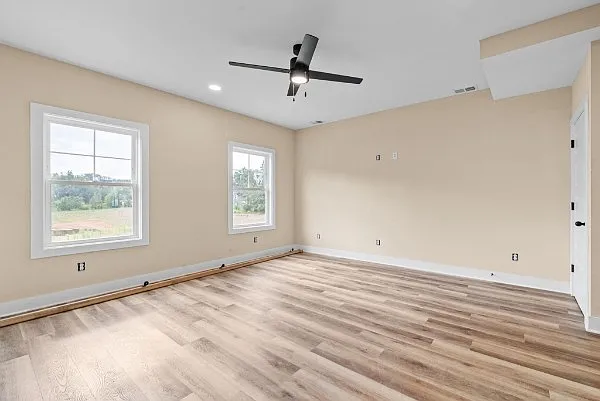 3 bed, 2.5 bath, 1347 sqft, $1,695 — Photo 3