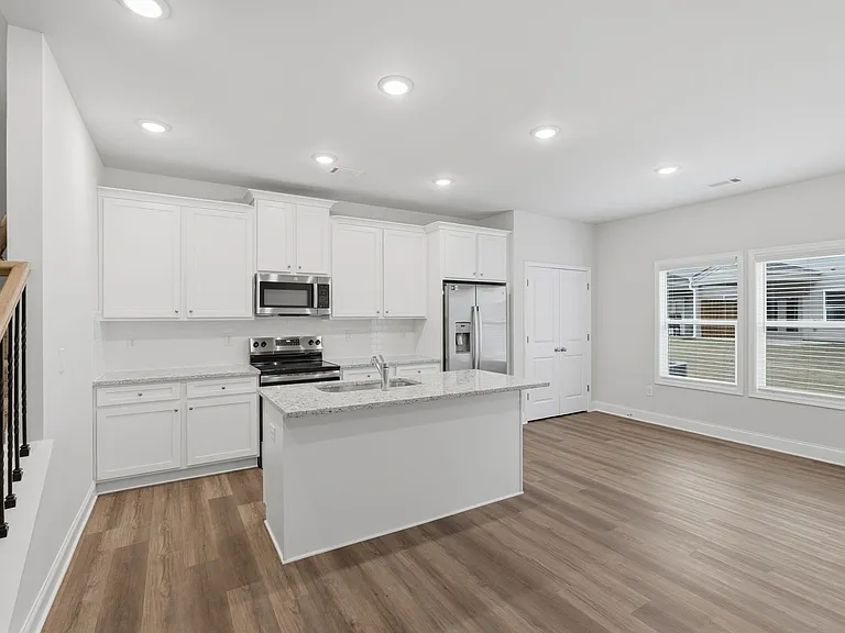 2260 Chant St — Photo 27