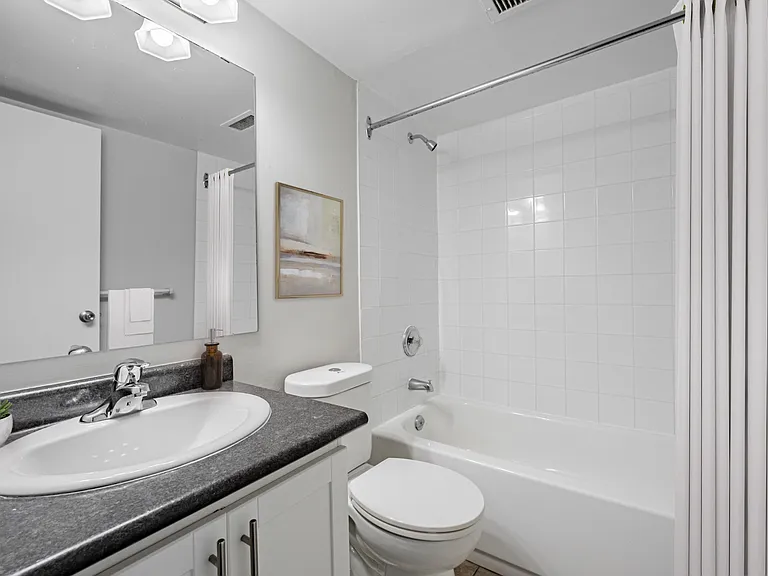 940 Commissioners Rd E — Photo 5
