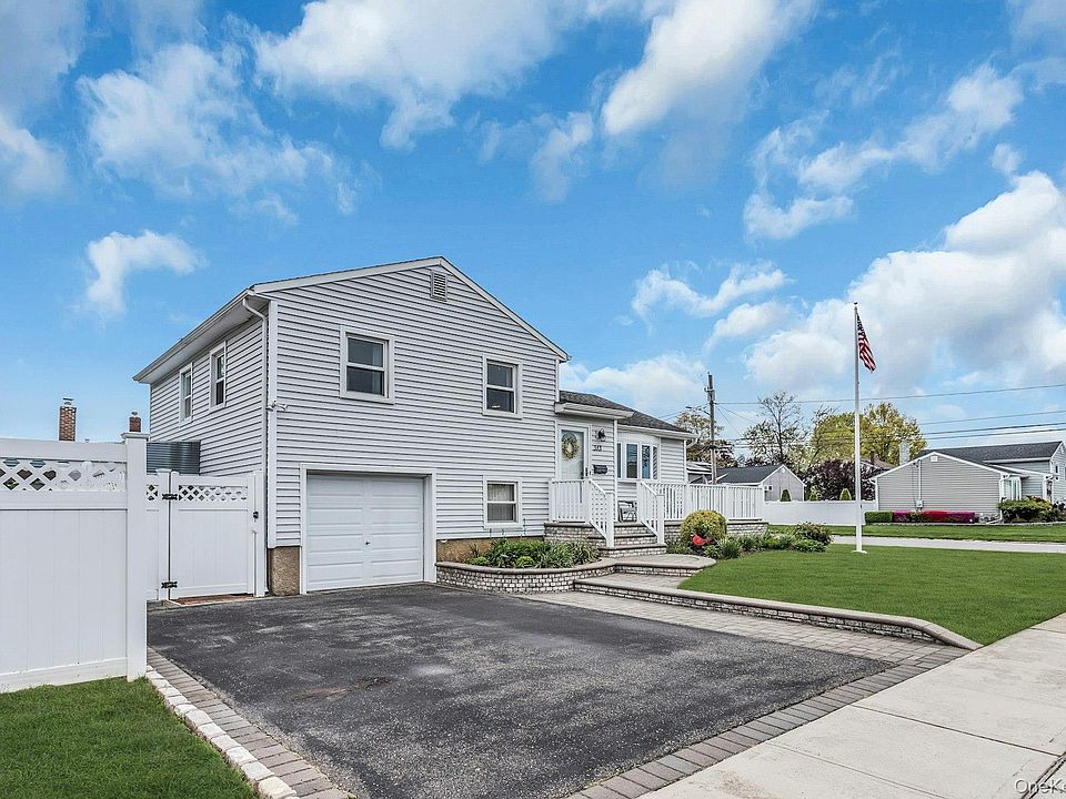 1st image of 313 Illinois Avenue
