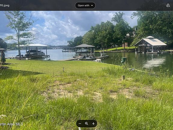 4th image of 67 Starlight Ln