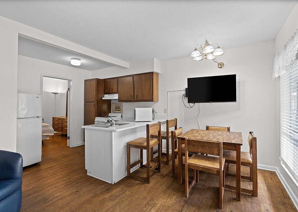 1st image of 2960 High Rd SW #39