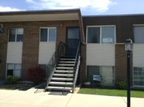 7143 S 2700 W APT 13, West Jordan, UT 84084