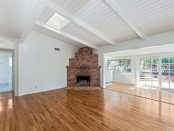 4th image of 7000 Mary Ellen Ave