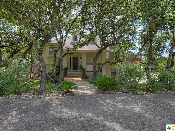 3rd image of 711 Lazy Oaks Dr